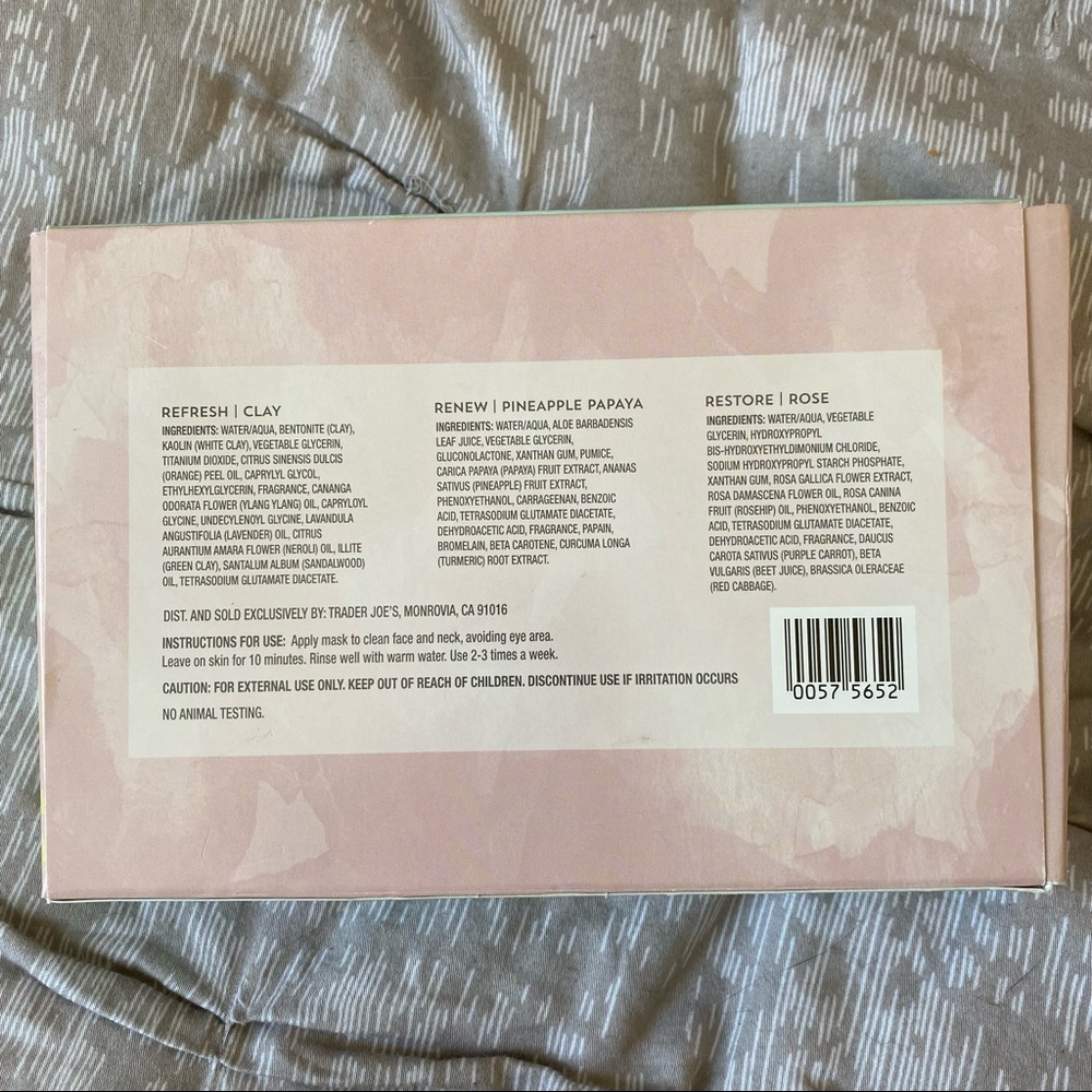 •Woman’s beauty bundle• - Picture 3 of 10